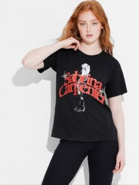 Sabrina Carpenter Tops - 🖤❤️✨EUC Sabrina Carpenter "Sabrina Carpenter Graphic T-Shirt" 💯% Cotton🙌🏻2XL